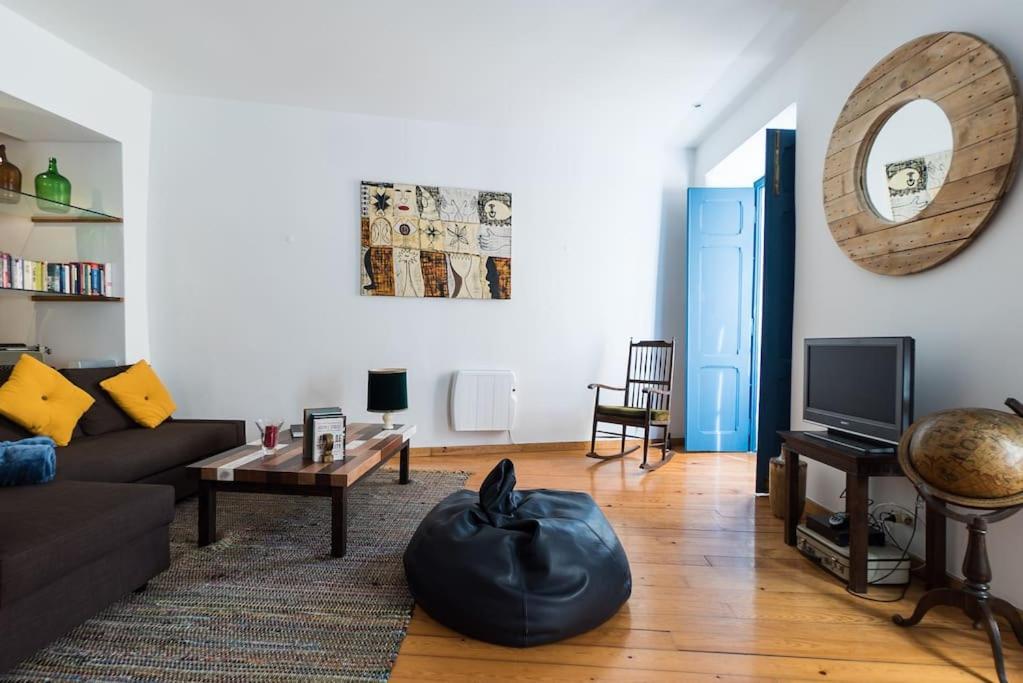 Magnificent Historical City Centre Apart With Terrace Lisboa Eksteriør bilde